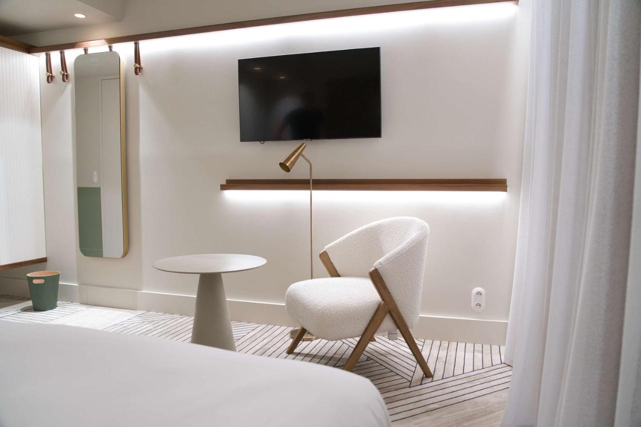 Hotel Yac Paris Clichy, A Member Of Radisson Individuals Exterior photo