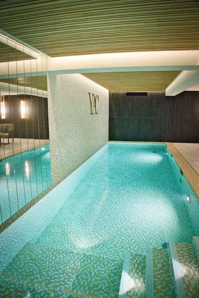 Hotel Yac Paris Clichy, A Member Of Radisson Individuals Exterior photo
